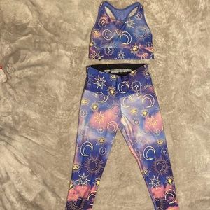 Victoria Secret workout outfit.